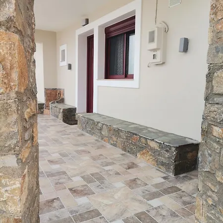 Bazakos' Luxury Sea Front Apartment Fourni Ikarias Exterior photo